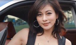 娱乐圈八卦最新爆料声音,神秘恋情曝光，当红明星竟与素人牵手？